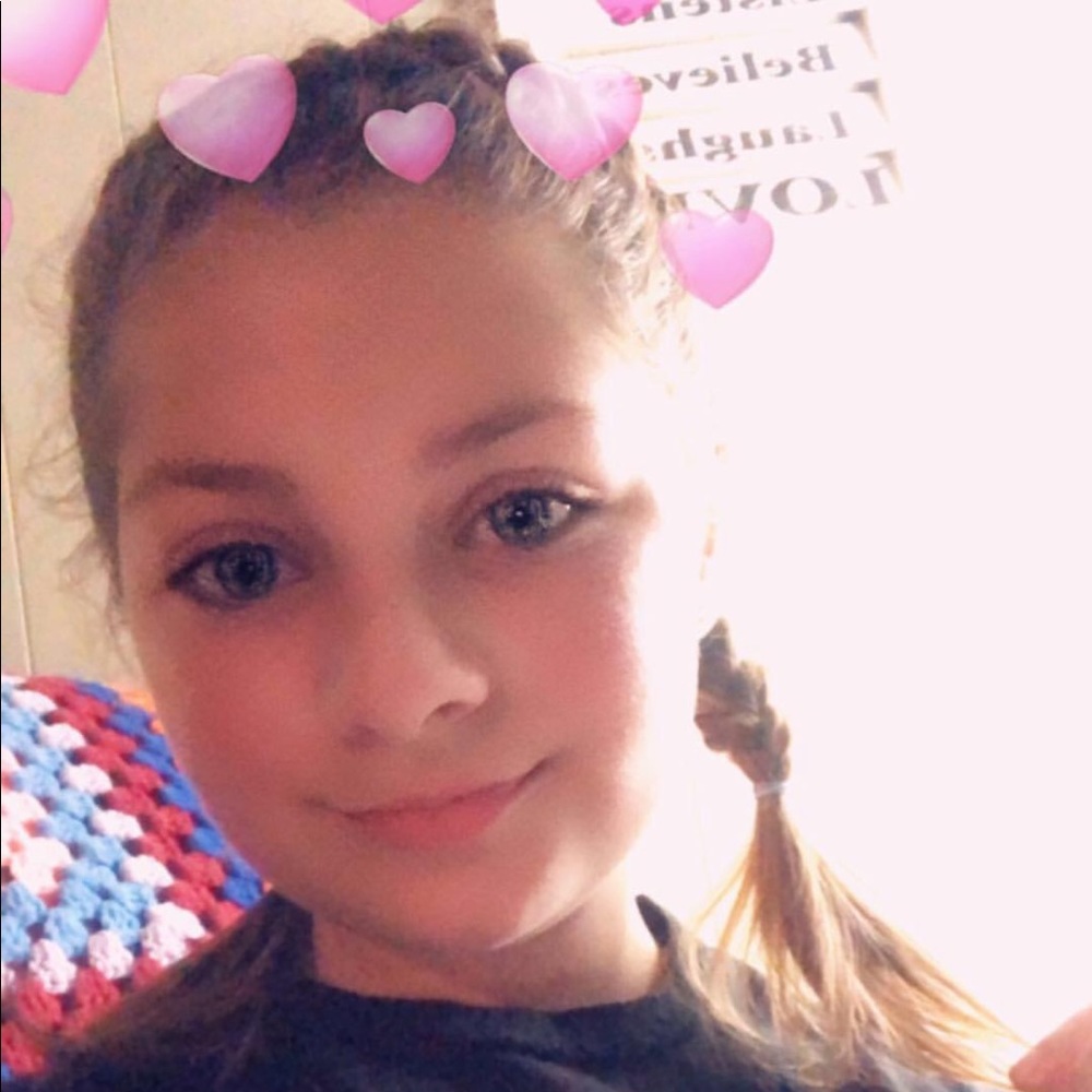 Meet your Posher, Avery